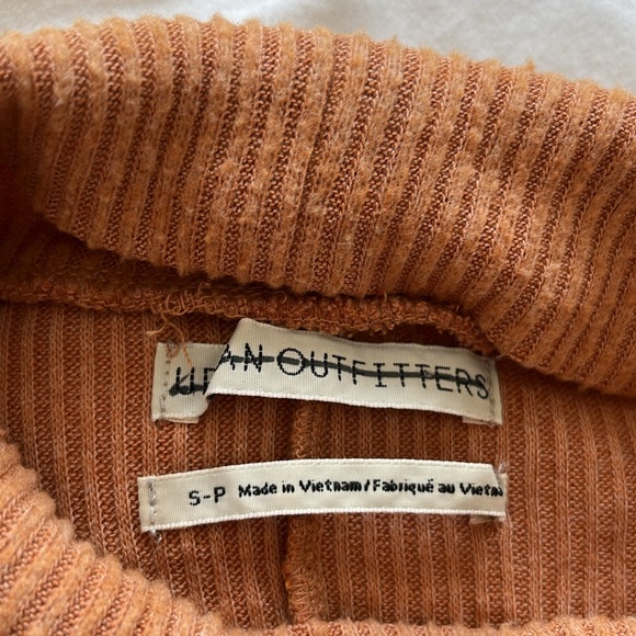 Urban Outfitters sweater - Picture 2 of 3